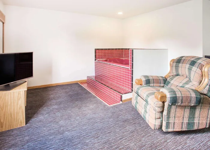 Super 8 By Wyndham Il