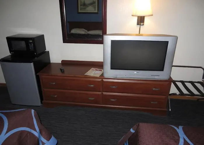 Super 8 By Wyndham Il Hotel 2*